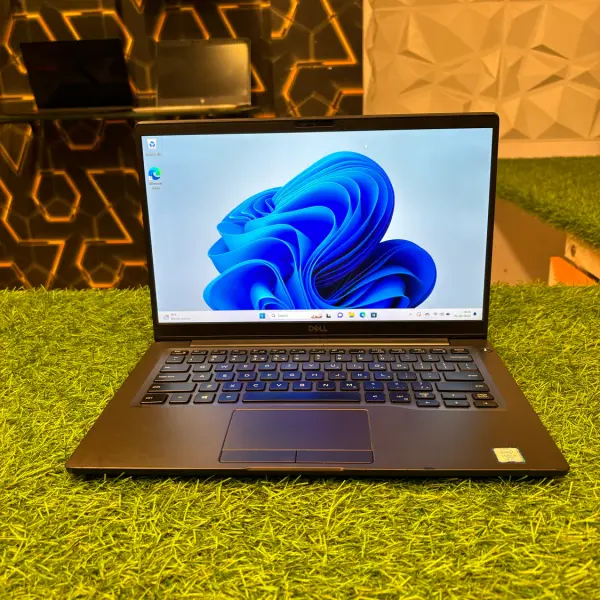 Dell Latitude 7400